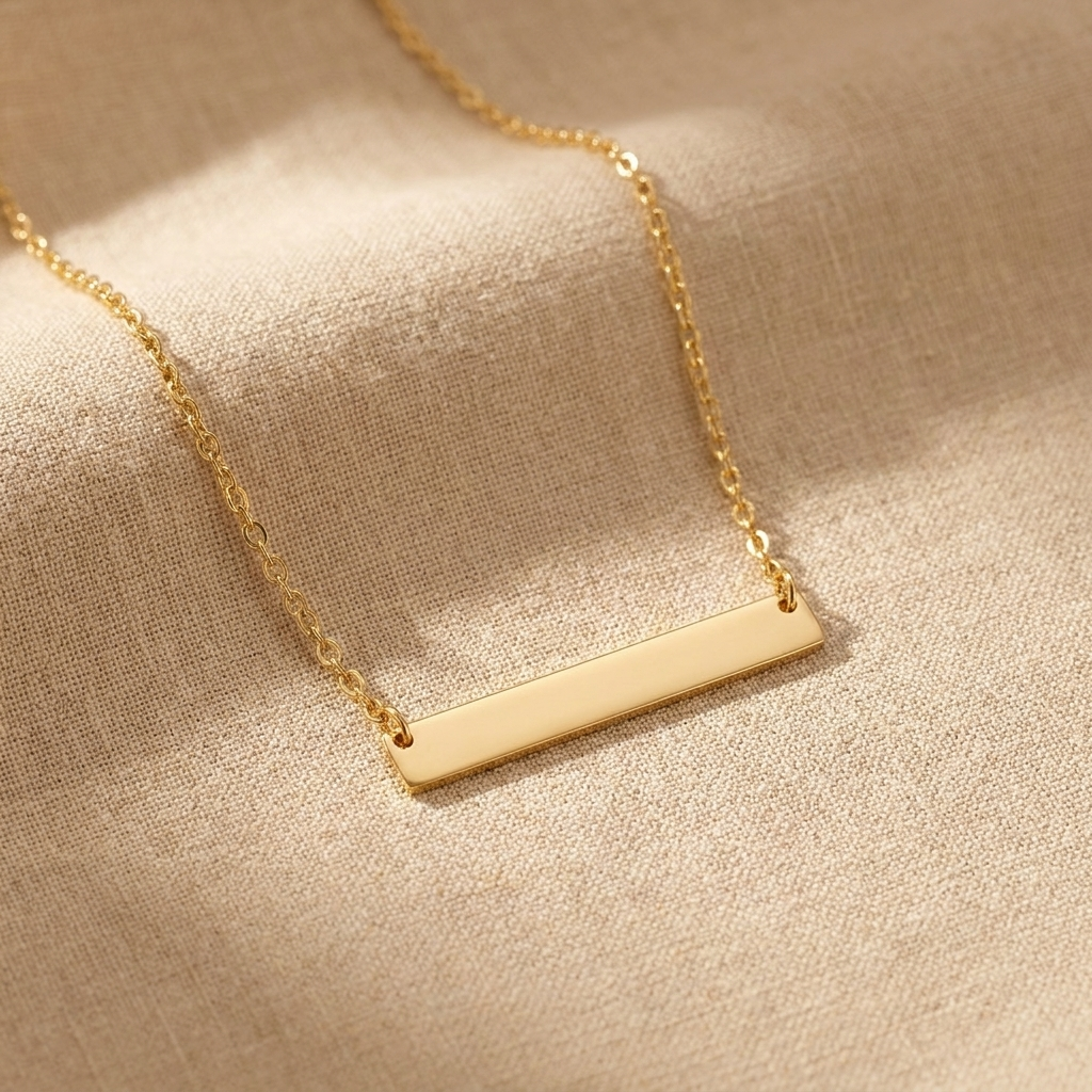 Gravur-Kette Horizontal Flatlay